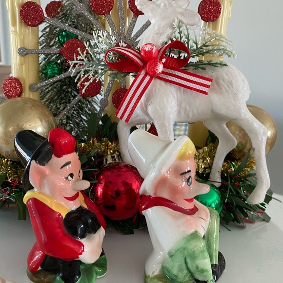 Vintage Knee Hugger Elf Pixie salt and pepper shakers - Picture 5 of 6